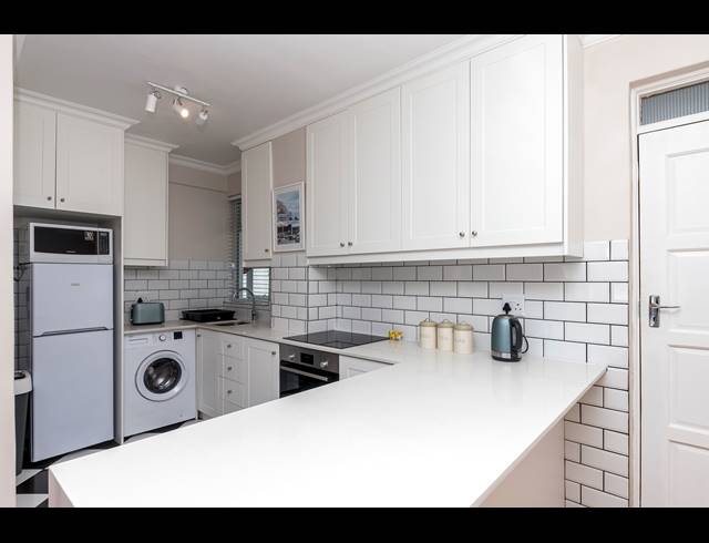 1 BEDROOM APARTMENT BLOCK TO LET IN RONDEBOSCH